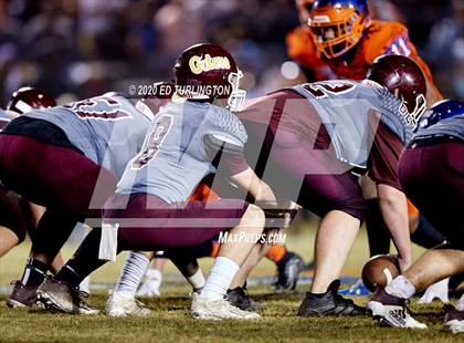 Thumbnail 2 in Vernon vs. Baker (FHSAA 1A Regional Playoff) photogallery.
