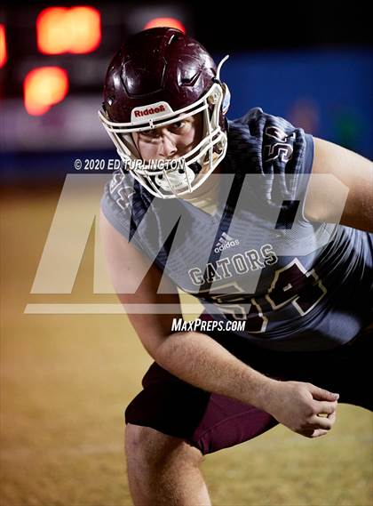 Thumbnail 2 in Vernon vs. Baker (FHSAA 1A Regional Playoff) photogallery.