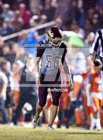 Thumbnail 1 in Vernon vs. Baker (FHSAA 1A Regional Playoff) photogallery.