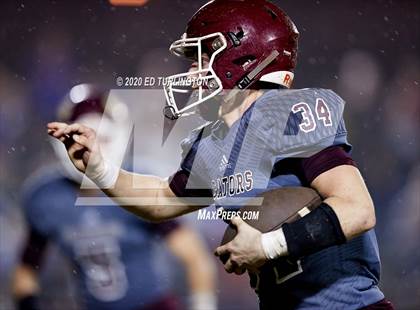Thumbnail 2 in Vernon vs. Baker (FHSAA 1A Regional Playoff) photogallery.