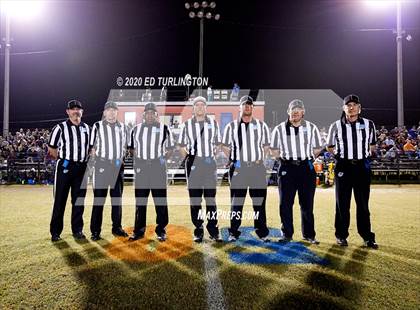 Thumbnail 1 in Vernon vs. Baker (FHSAA 1A Regional Playoff) photogallery.