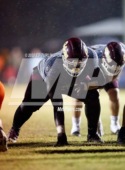 Thumbnail 3 in Vernon vs. Baker (FHSAA 1A Regional Playoff) photogallery.