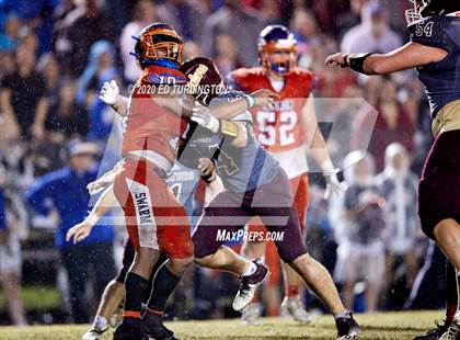 Thumbnail 1 in Vernon vs. Baker (FHSAA 1A Regional Playoff) photogallery.