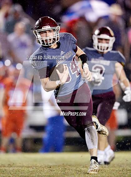 Thumbnail 3 in Vernon vs. Baker (FHSAA 1A Regional Playoff) photogallery.