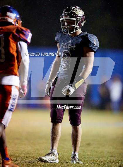 Thumbnail 3 in Vernon vs. Baker (FHSAA 1A Regional Playoff) photogallery.