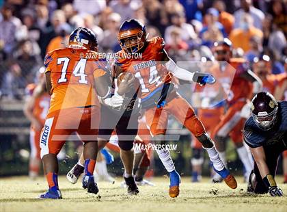 Thumbnail 2 in Vernon vs. Baker (FHSAA 1A Regional Playoff) photogallery.