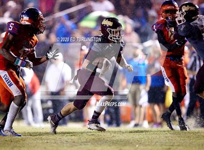 Thumbnail 2 in Vernon vs. Baker (FHSAA 1A Regional Playoff) photogallery.
