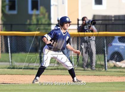 Thumbnail 1 in Archbishop Rummel @ Holy Cross photogallery.