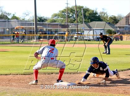 Thumbnail 3 in Archbishop Rummel @ Holy Cross photogallery.