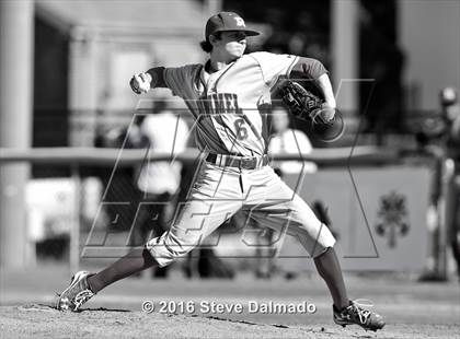 Thumbnail 3 in Archbishop Rummel @ Holy Cross photogallery.