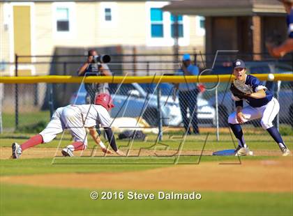 Thumbnail 3 in Archbishop Rummel @ Holy Cross photogallery.