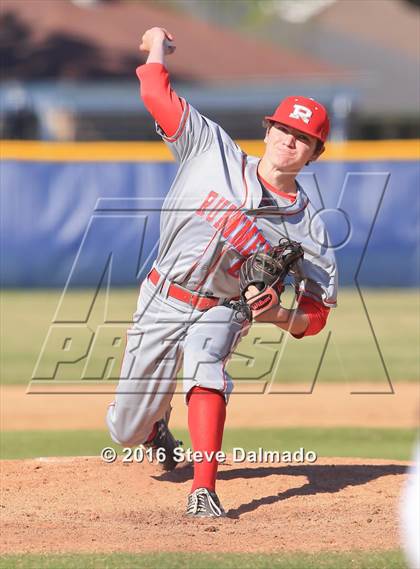 Thumbnail 1 in Archbishop Rummel @ Holy Cross photogallery.
