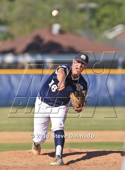 Thumbnail 2 in Archbishop Rummel @ Holy Cross photogallery.