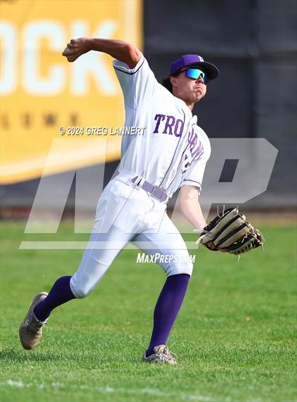 Thumbnail 3 in Casa Grande @ Petaluma photogallery.