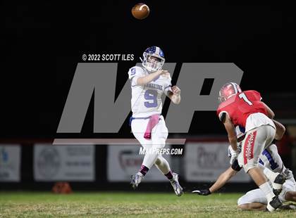 Thumbnail 3 in Cambridge vs. Logan Elm (OHSAA D4 1st Round) photogallery.
