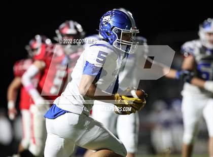 Thumbnail 3 in Cambridge vs. Logan Elm (OHSAA D4 1st Round) photogallery.