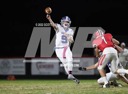 Thumbnail 2 in Cambridge vs. Logan Elm (OHSAA D4 1st Round) photogallery.
