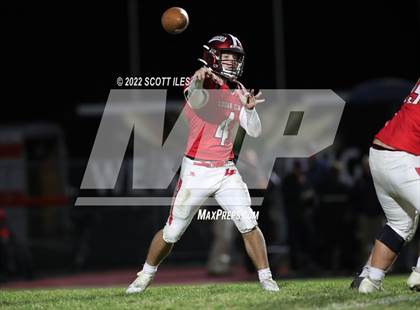 Thumbnail 3 in Cambridge vs. Logan Elm (OHSAA D4 1st Round) photogallery.