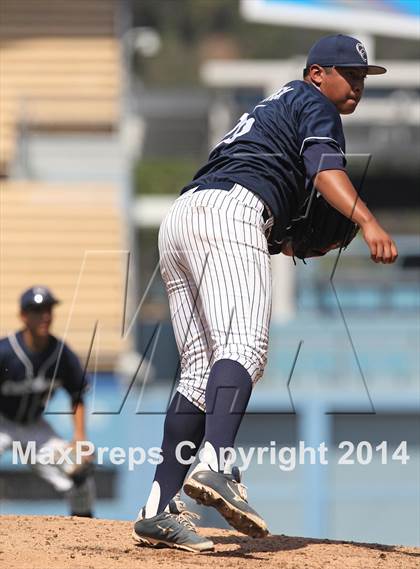 Thumbnail 3 in Birmingham vs. Chatsworth Charter (CIF L.A. City D1 Final) photogallery.