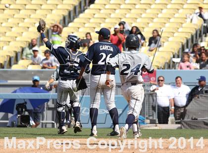 Thumbnail 2 in Birmingham vs. Chatsworth Charter (CIF L.A. City D1 Final) photogallery.