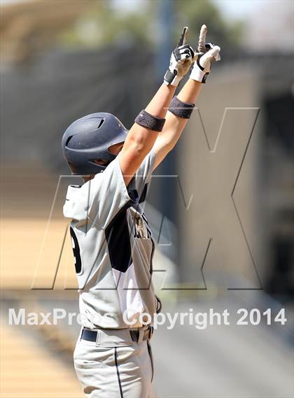 Thumbnail 3 in Birmingham vs. Chatsworth Charter (CIF L.A. City D1 Final) photogallery.