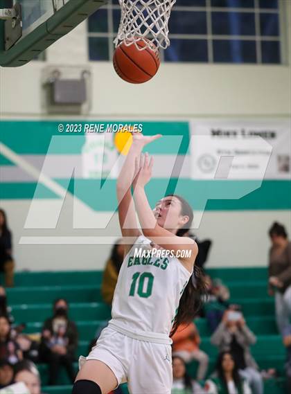 Thumbnail 3 in Franklin vs Eagle Rock photogallery.