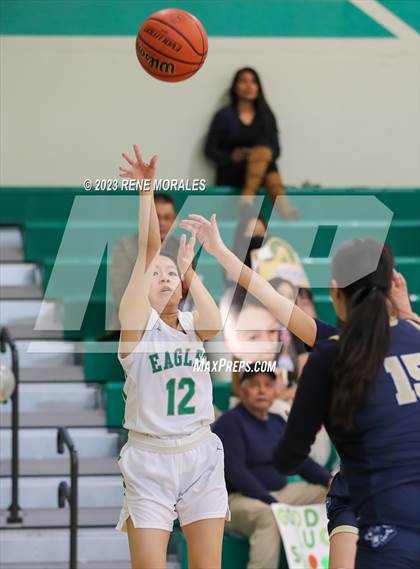 Thumbnail 3 in Franklin vs Eagle Rock photogallery.