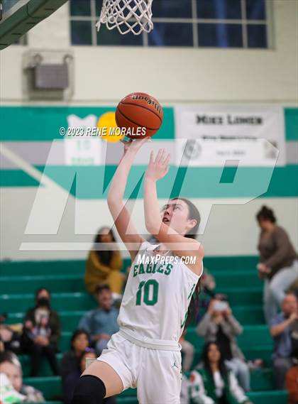 Thumbnail 2 in Franklin vs Eagle Rock photogallery.