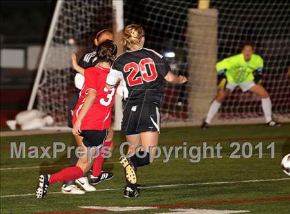 Thumbnail 3 in Flintridge Sacred Heart vs. San Clemente (CIF SS D1 Final) photogallery.