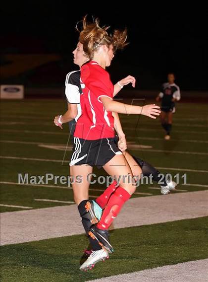 Thumbnail 1 in Flintridge Sacred Heart vs. San Clemente (CIF SS D1 Final) photogallery.