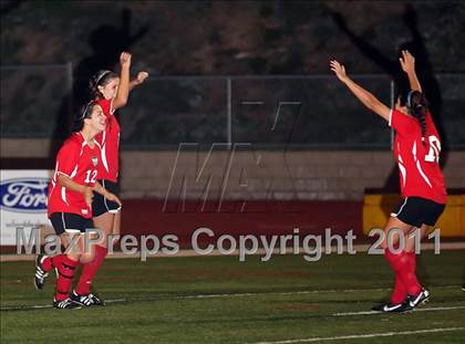 Thumbnail 1 in Flintridge Sacred Heart vs. San Clemente (CIF SS D1 Final) photogallery.