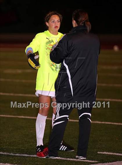 Thumbnail 2 in Flintridge Sacred Heart vs. San Clemente (CIF SS D1 Final) photogallery.