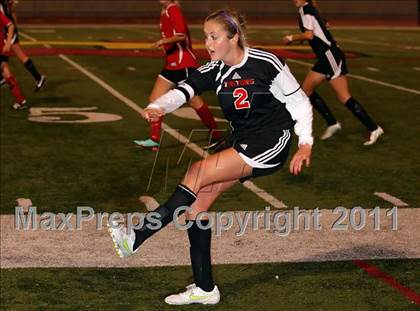 Thumbnail 2 in Flintridge Sacred Heart vs. San Clemente (CIF SS D1 Final) photogallery.