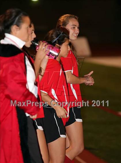 Thumbnail 2 in Flintridge Sacred Heart vs. San Clemente (CIF SS D1 Final) photogallery.