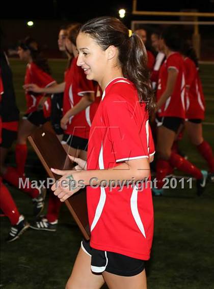 Thumbnail 3 in Flintridge Sacred Heart vs. San Clemente (CIF SS D1 Final) photogallery.