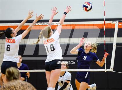 Thumbnail 1 in Keller @ Aledo photogallery.