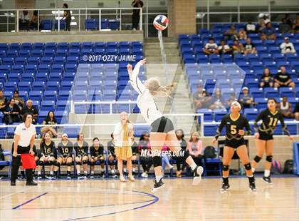 Thumbnail 3 in Reagan @ Brennan photogallery.