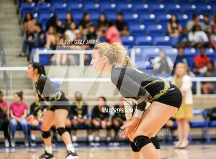 Thumbnail 3 in Reagan @ Brennan photogallery.