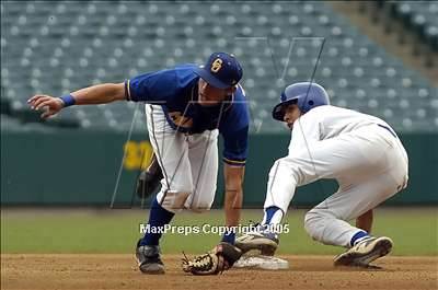 Thumbnail 2 in Charter Oak vs. El Segundo (D4 Sec. Final) photogallery.