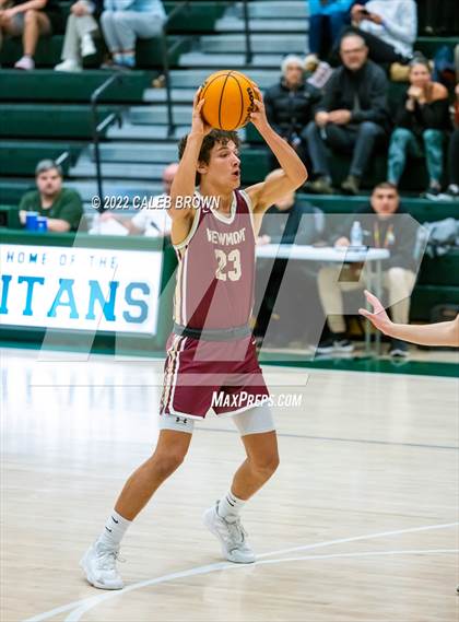 Thumbnail 3 in Viewmont vs Highland (Utah Autism Holiday Classic) photogallery.
