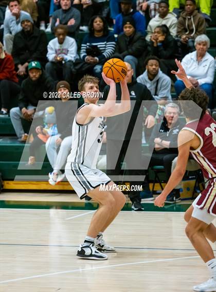 Thumbnail 3 in Viewmont vs Highland (Utah Autism Holiday Classic) photogallery.