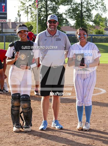 Thumbnail 2 in South @ Orcutt Academy-CIF CS Softball Championships-Division 6 photogallery.