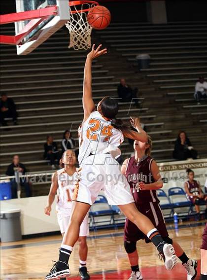 Thumbnail 3 in Clear Creek vs. Madison (McDonald's Texas Invitational) photogallery.