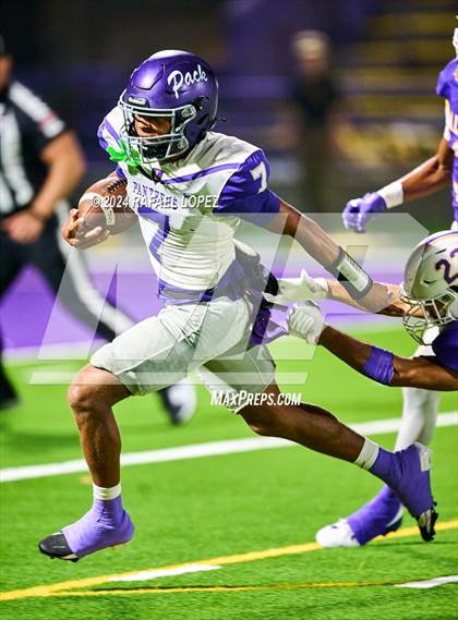 Thumbnail 3 in Lufkin @ Ball photogallery.