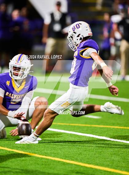 Thumbnail 1 in Lufkin @ Ball photogallery.