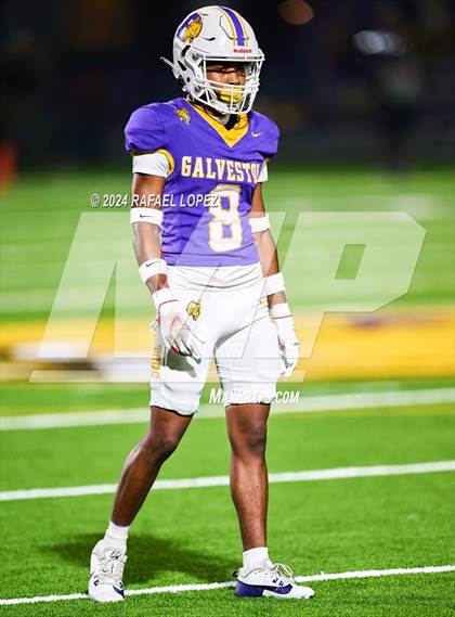 Thumbnail 1 in Lufkin @ Ball photogallery.