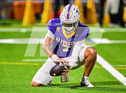 Thumbnail 1 in Lufkin @ Ball photogallery.