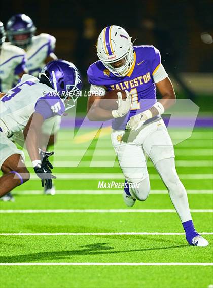 Thumbnail 1 in Lufkin @ Ball photogallery.