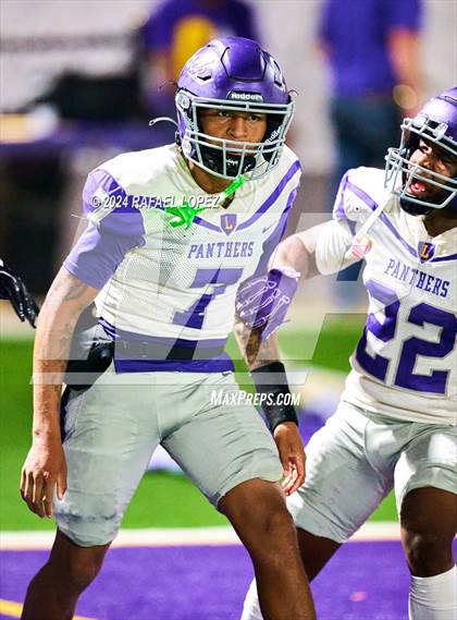 Thumbnail 1 in Lufkin @ Ball photogallery.