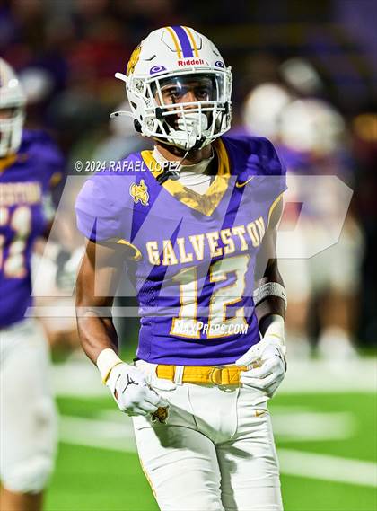 Thumbnail 1 in Lufkin @ Ball photogallery.